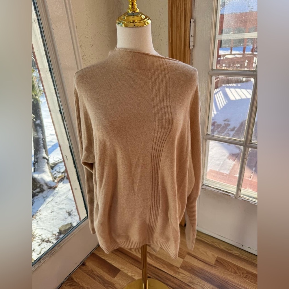 100% CASHMERE (Mongolian) sweater size M